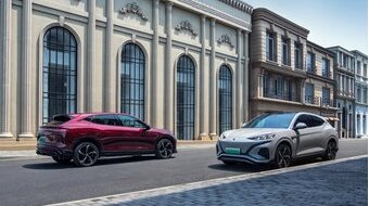Byd Tang e una nuova tecnologia ibrida plug-in al Salone di Ginevra 2024